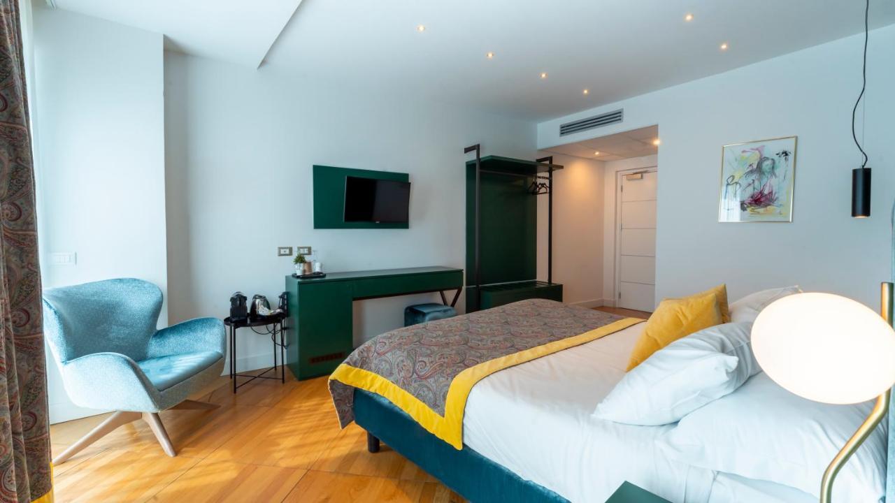 Missori Suites Милан Экстерьер фото